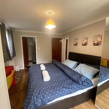Stunning 2 Bedroom With Garden Sleep 6 London Exteriör bild